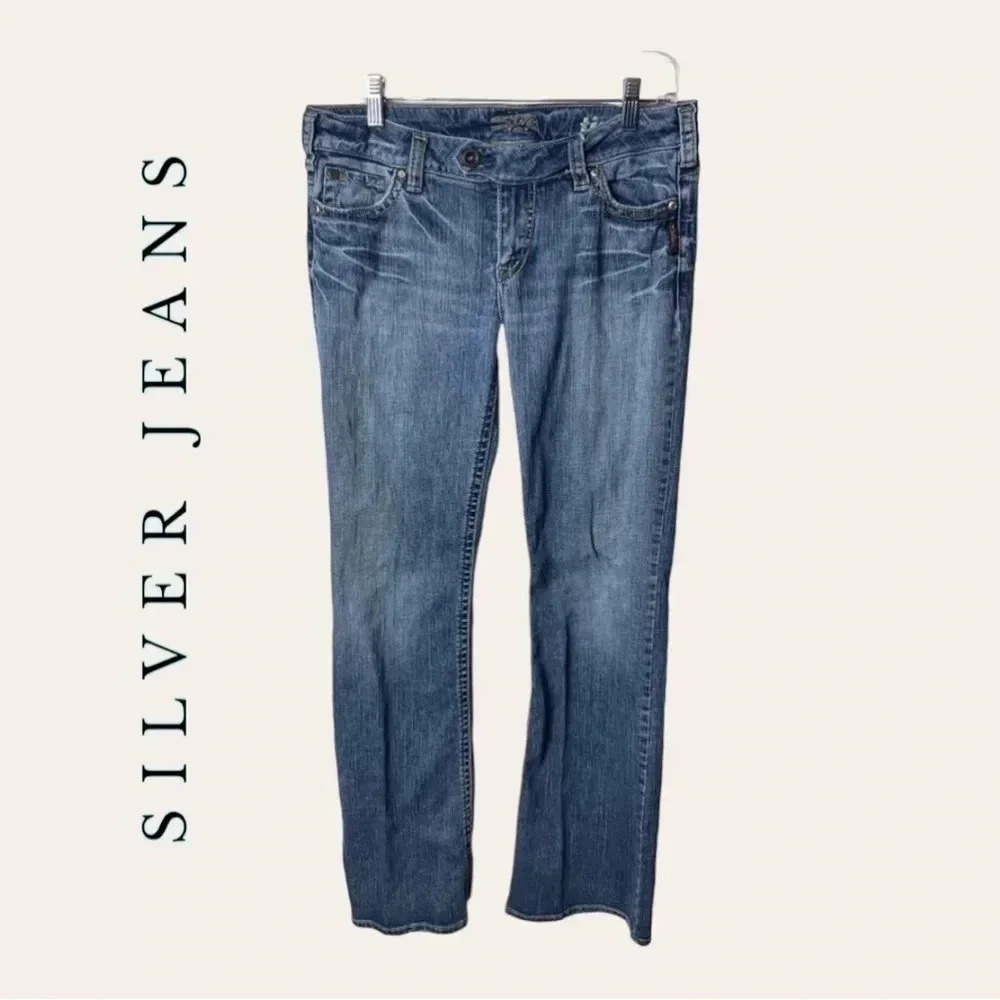 0502W. SILVER JEANS DENIM MEDIUM WASH IN COLOR SIZE 31 BOOTCUT STYLE